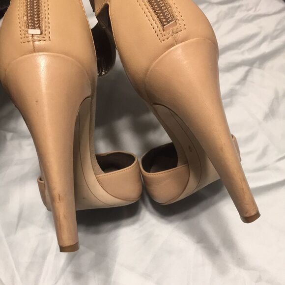 Sam Edelman • Tan Stiletto Pointed Toe with Ankle Cuff Size 6 - Picture 5 of 7